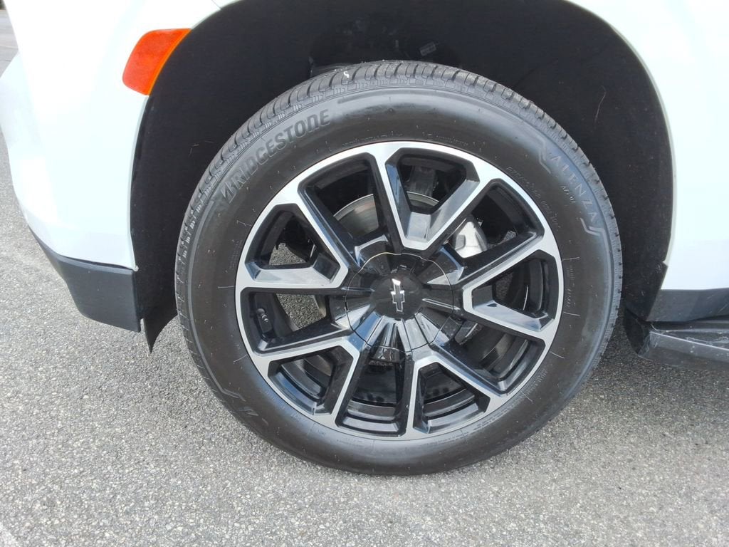 2024 Chevrolet Suburban RST
