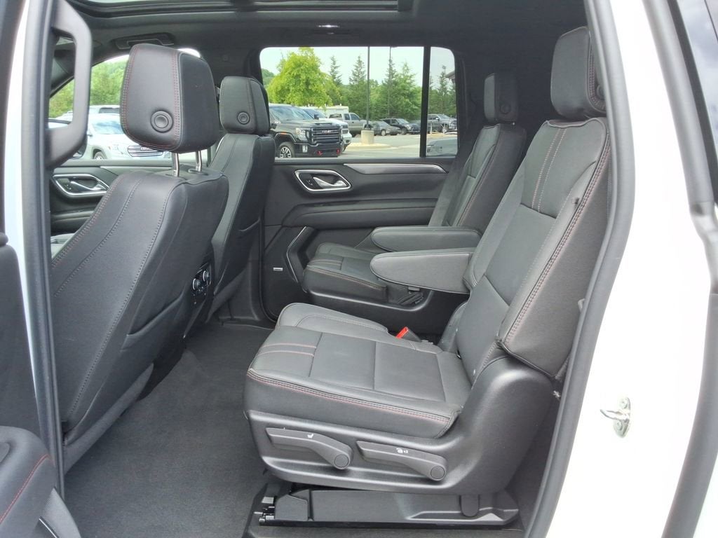 2024 Chevrolet Suburban RST