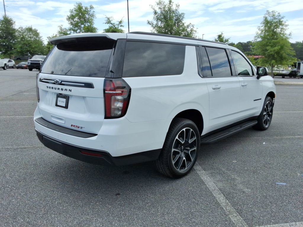 2024 Chevrolet Suburban RST