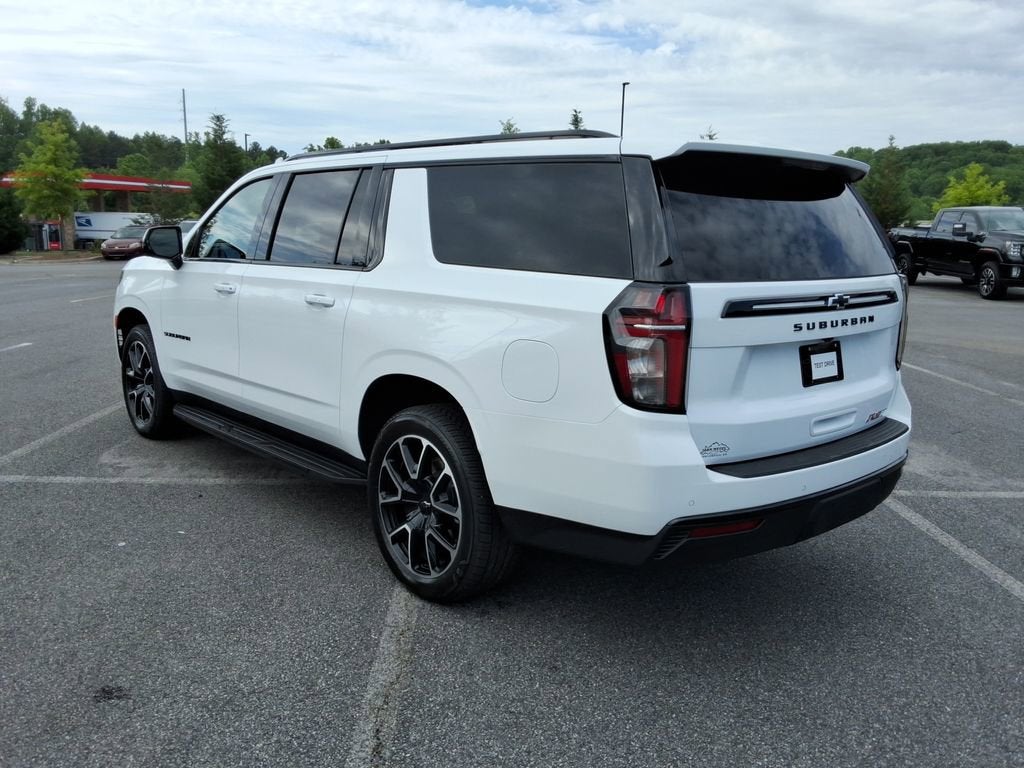 2024 Chevrolet Suburban RST