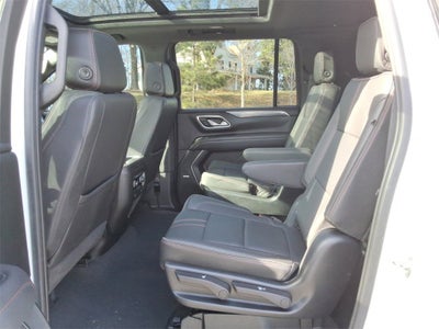 2023 Chevrolet Suburban RST