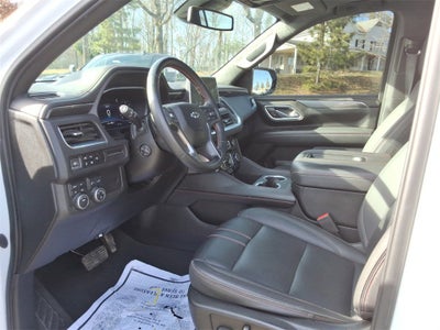 2023 Chevrolet Suburban RST