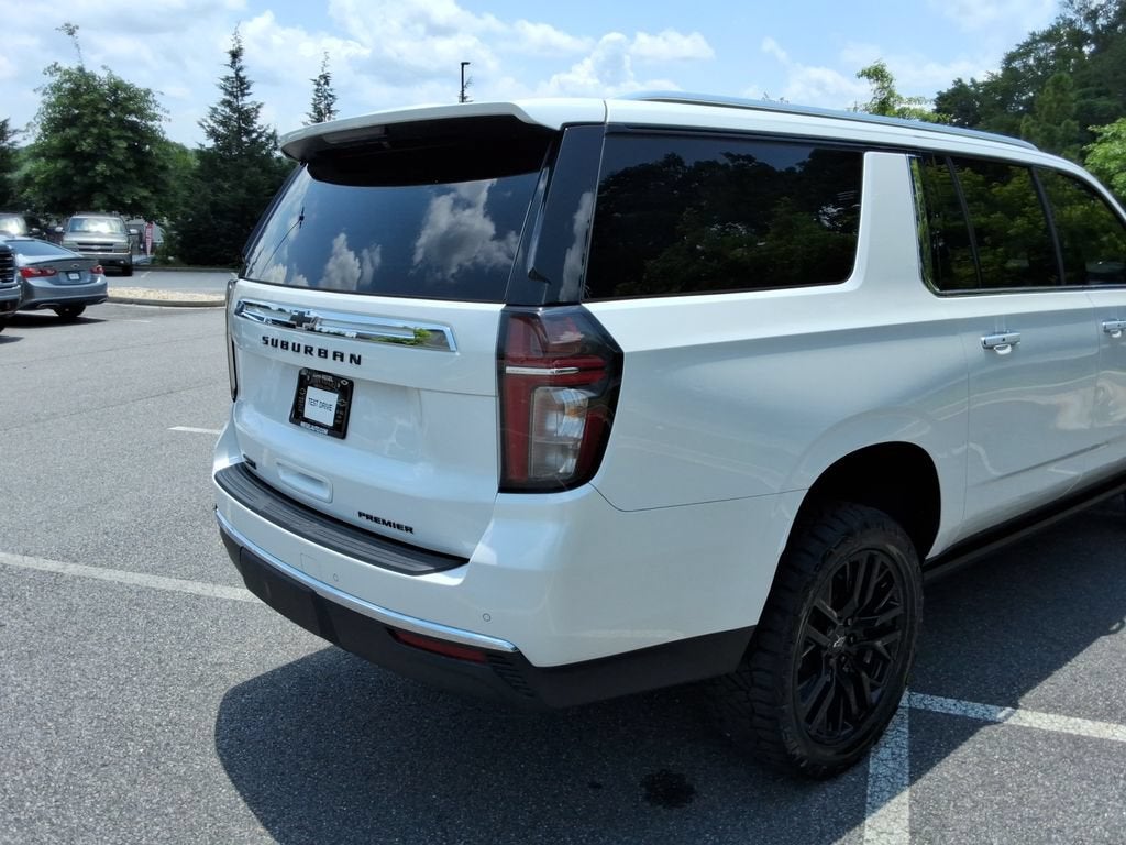 2023 Chevrolet Suburban Premier