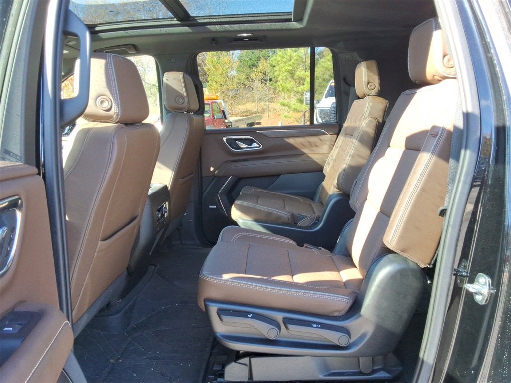 2023 Chevrolet Suburban High Country