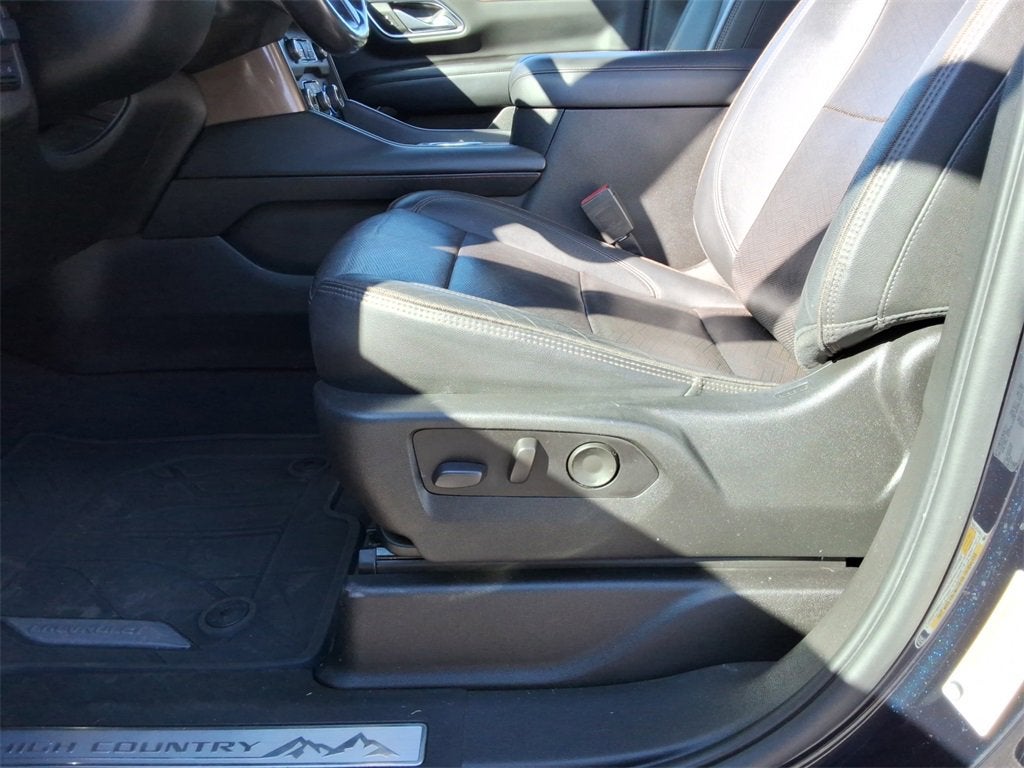 2021 Chevrolet Suburban High Country