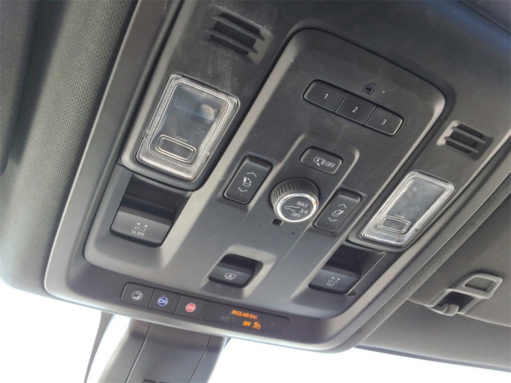 2021 Chevrolet Suburban High Country