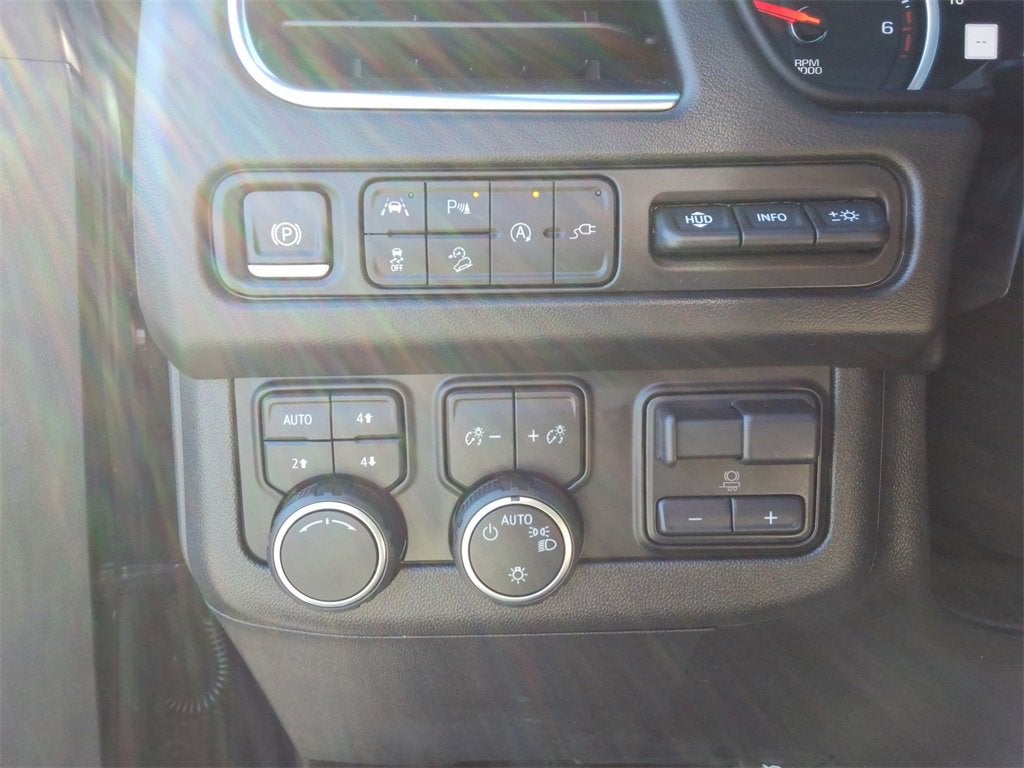 2021 Chevrolet Suburban High Country