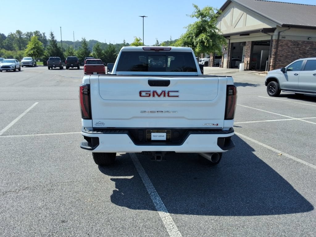 2025 GMC Sierra 2500 HD AT4