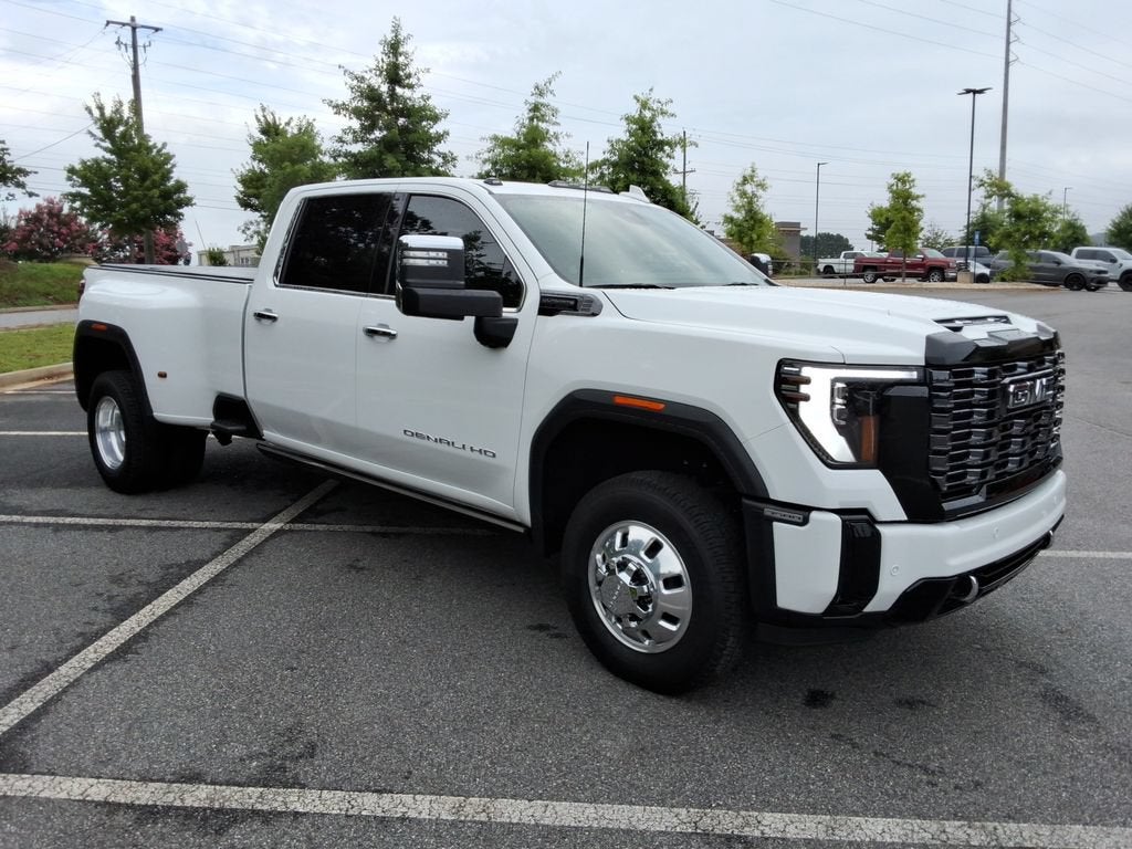 2025 GMC Sierra 3500 HD Denali Ultimate DRW