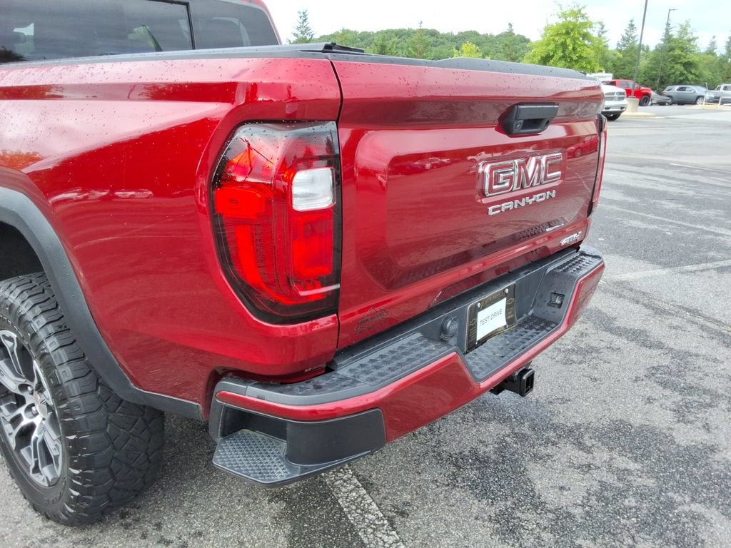 2024 GMC Canyon AT4