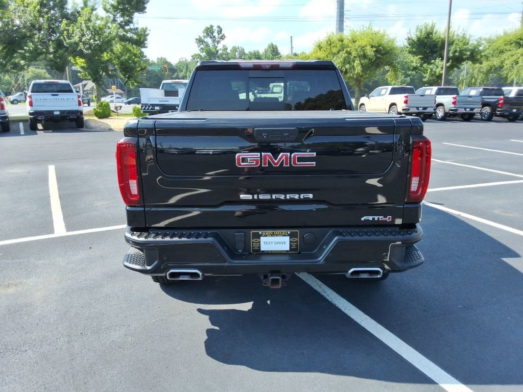 2022 GMC Sierra 1500 AT4