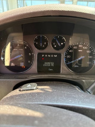 2007 Cadillac Escalade Standard