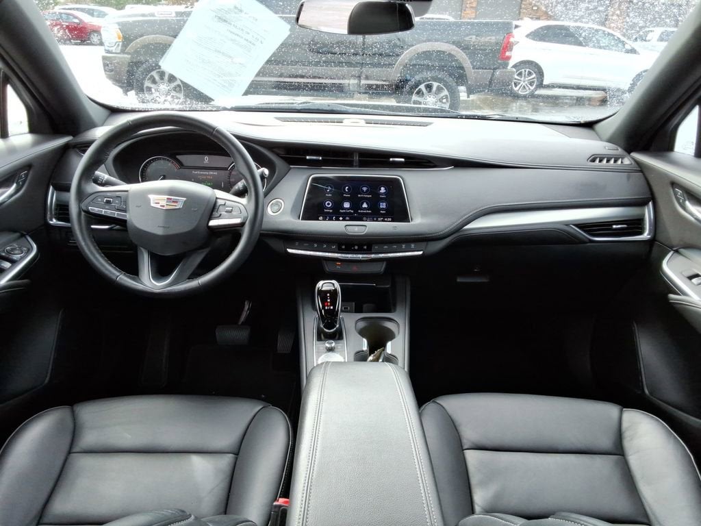 2021 Cadillac XT4 Premium Luxury