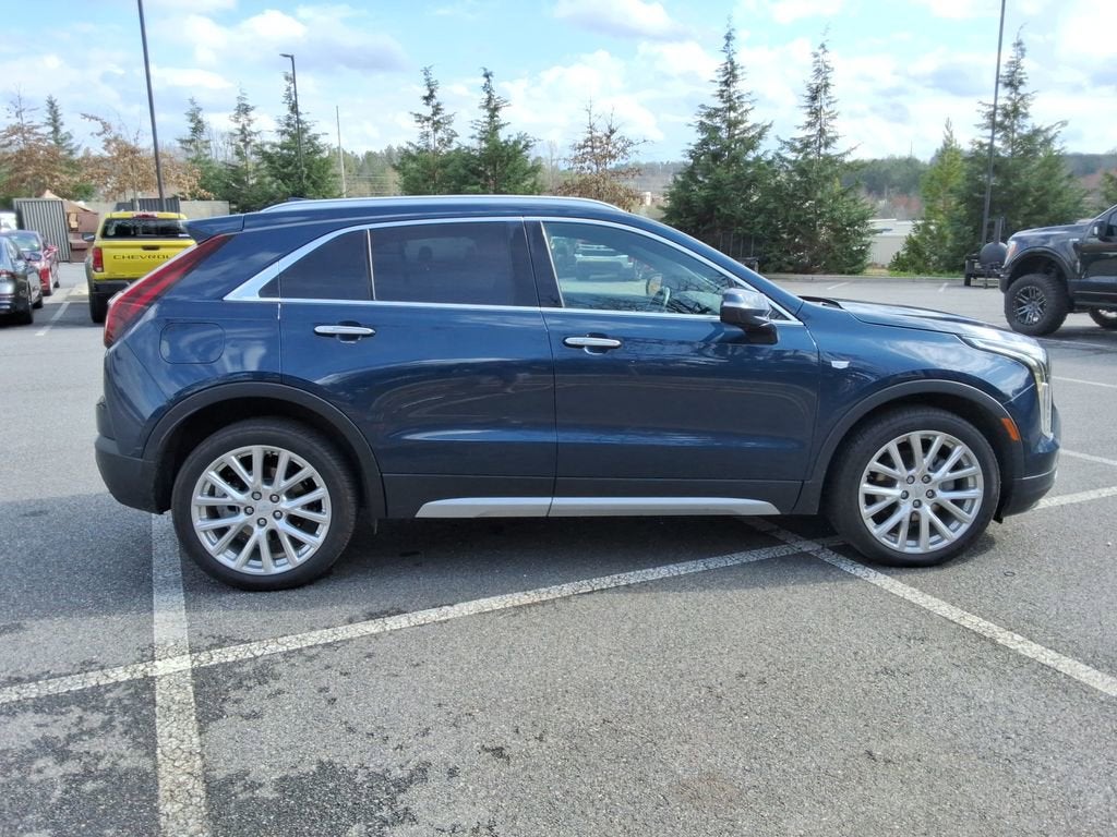 2021 Cadillac XT4 FWD Premium Luxury