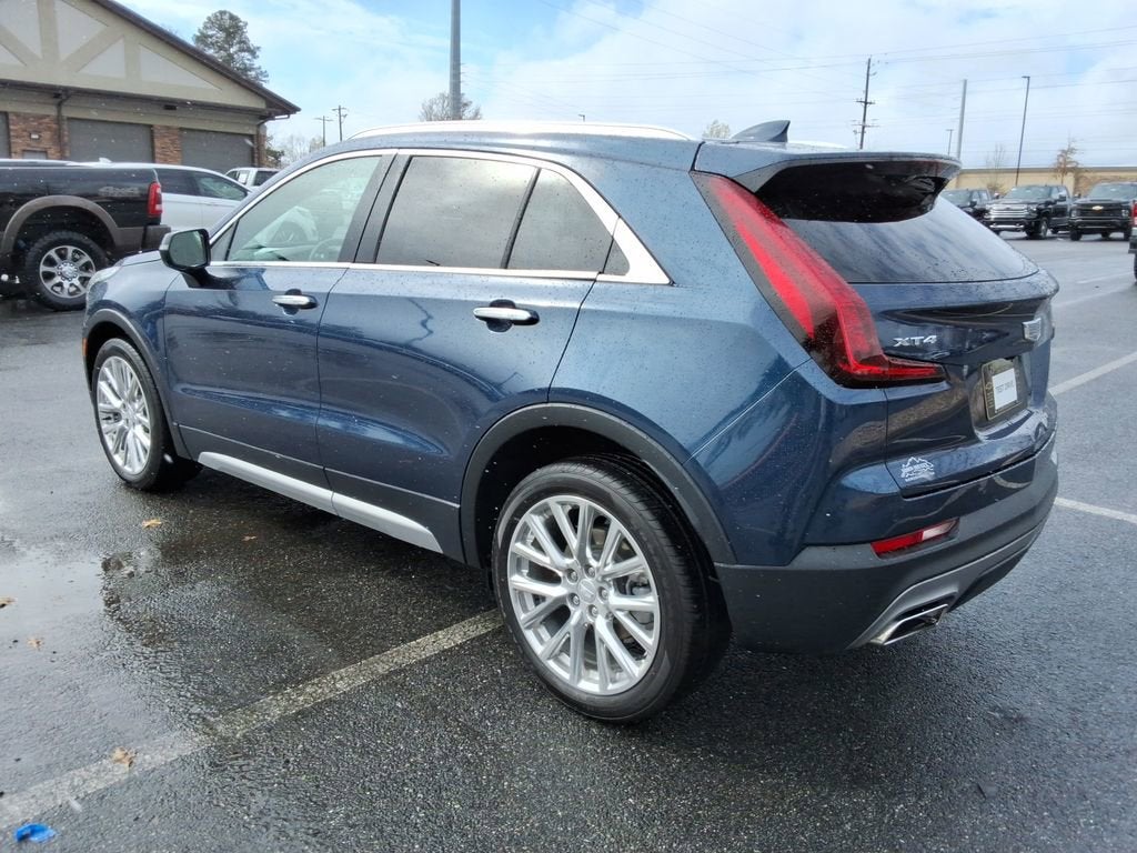 2021 Cadillac XT4 FWD Premium Luxury