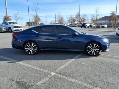 2020 Nissan Altima SR FWD