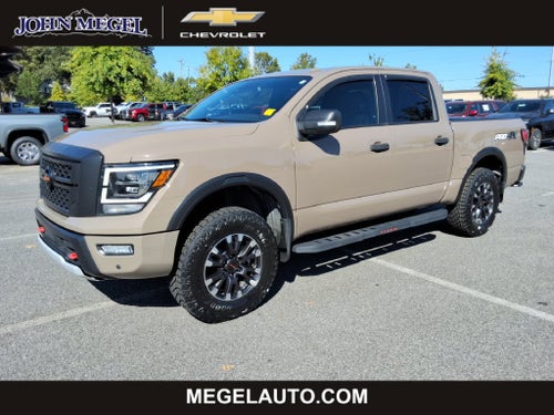 2020 Nissan TITAN Crew Cab PRO-4X 4x4