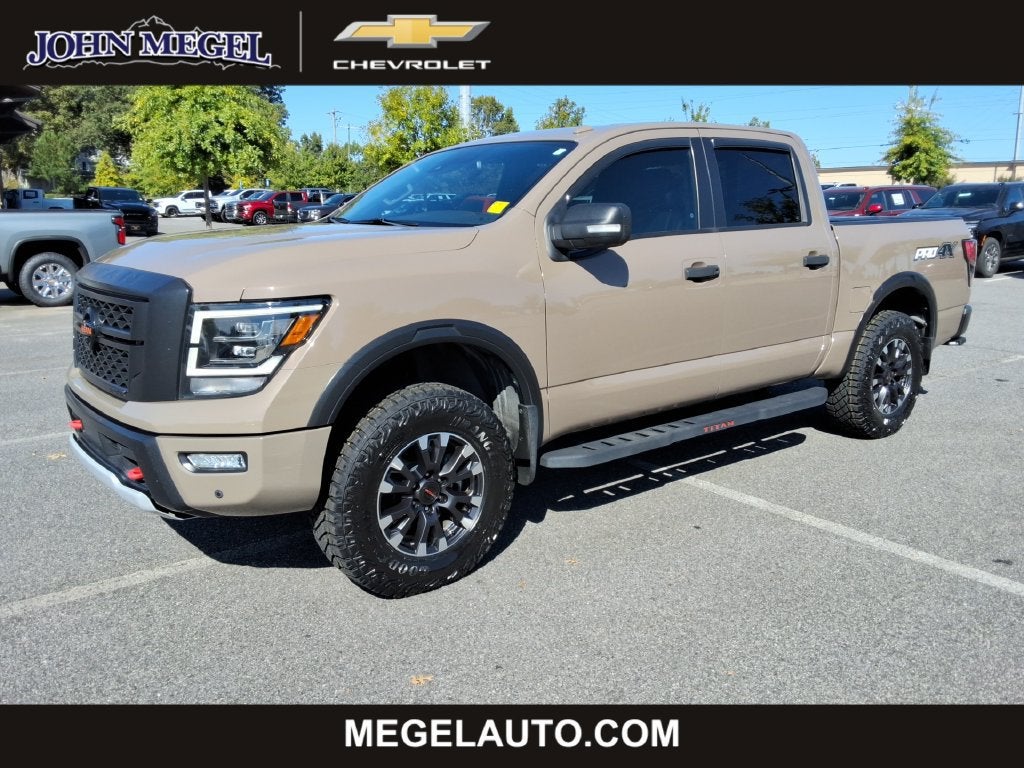 2020 Nissan TITAN Crew Cab PRO-4X 4x4