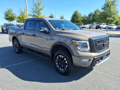 2020 Nissan TITAN Crew Cab PRO-4X 4x4