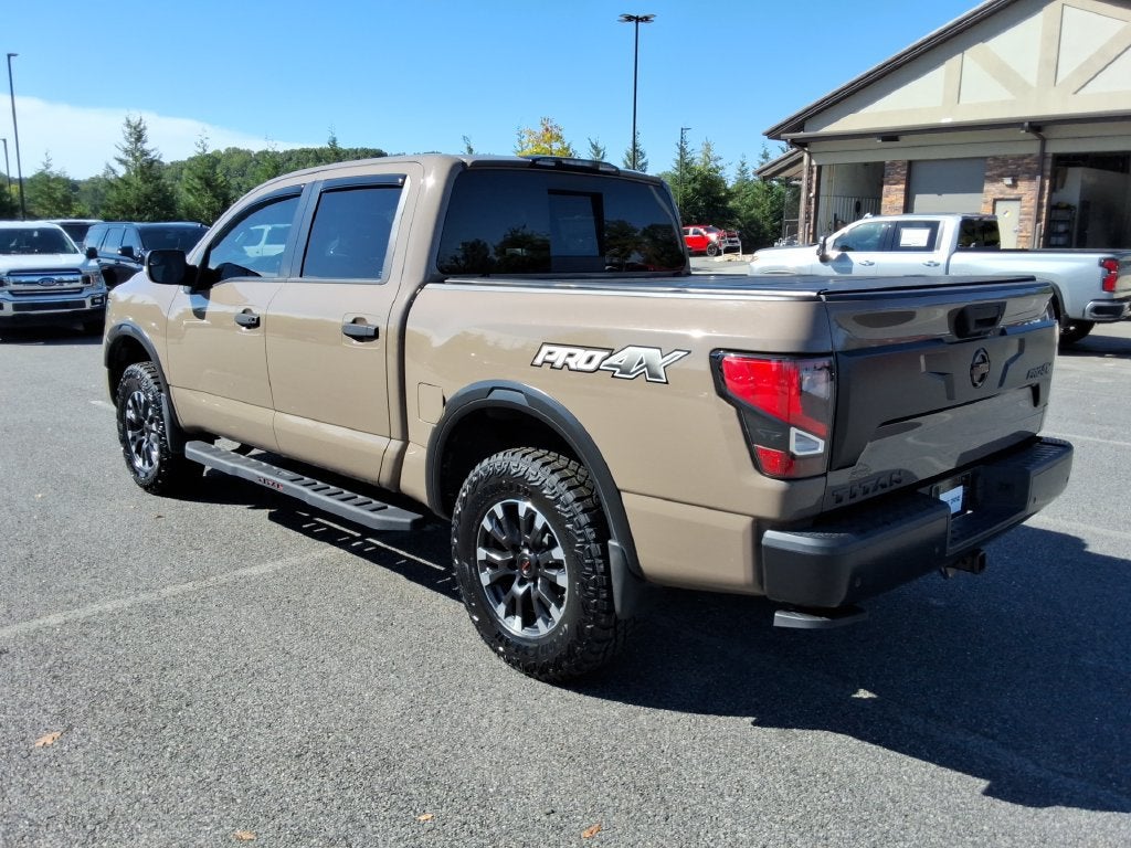 2020 Nissan TITAN Crew Cab PRO-4X 4x4