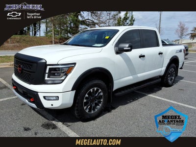 2024 Nissan TITAN Crew Cab PRO-4X 4x4