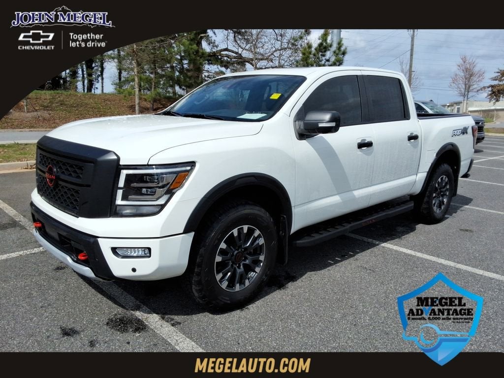 2024 Nissan TITAN Crew Cab PRO-4X 4x4