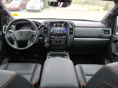 2024 Nissan TITAN Crew Cab PRO-4X 4x4
