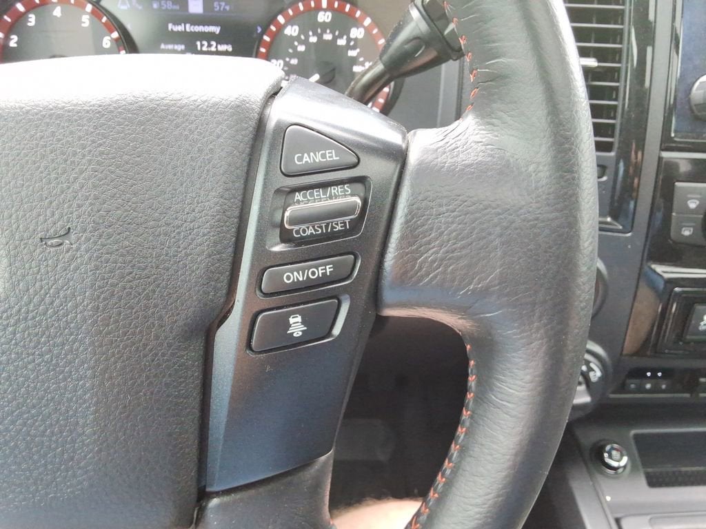 2024 Nissan TITAN Crew Cab PRO-4X 4x4