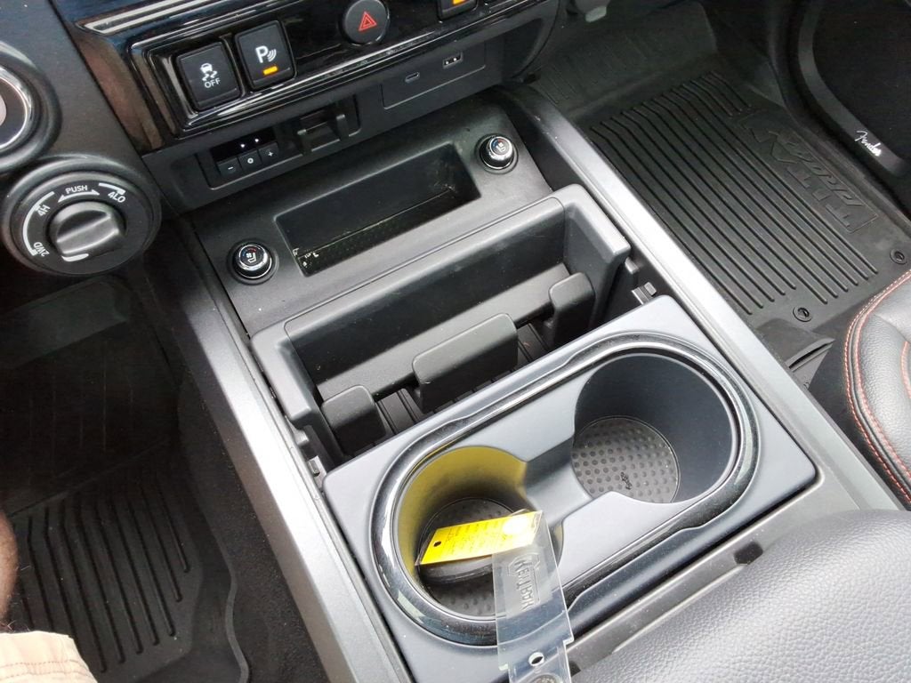 2024 Nissan TITAN Crew Cab PRO-4X 4x4