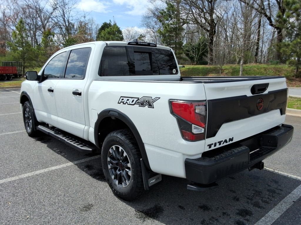 2024 Nissan TITAN Crew Cab PRO-4X 4x4