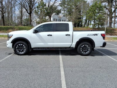 2024 Nissan TITAN Crew Cab PRO-4X 4x4