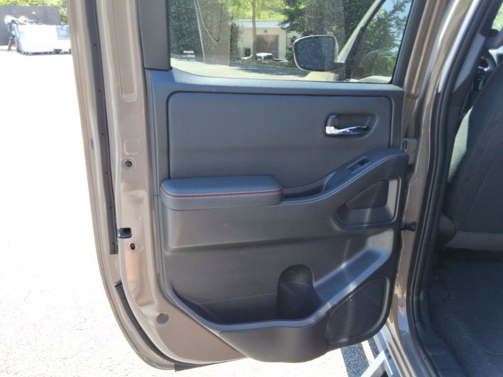 2024 Nissan Frontier Crew Cab PRO-4X 4x4