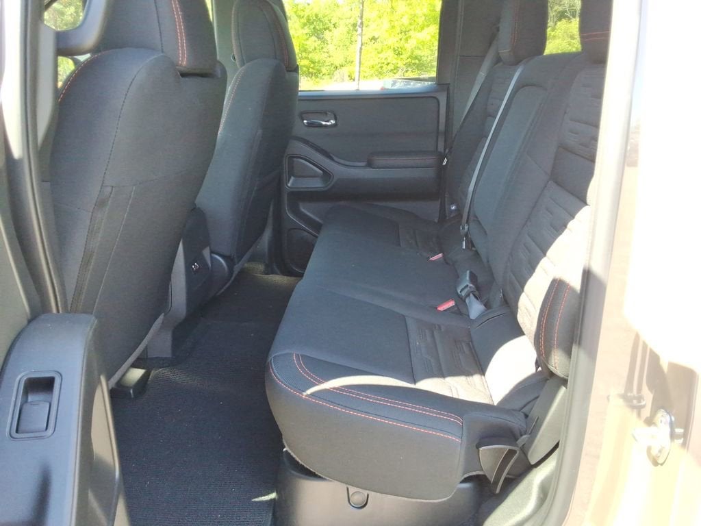 2024 Nissan Frontier Crew Cab PRO-4X 4x4