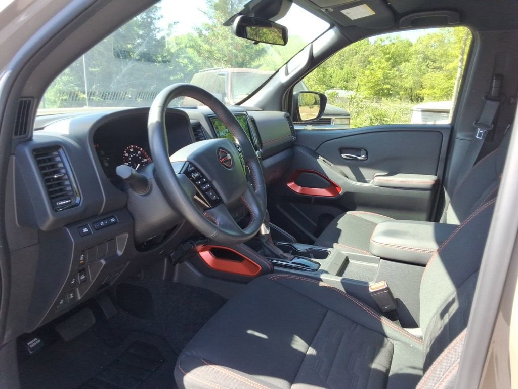 2024 Nissan Frontier Crew Cab PRO-4X 4x4