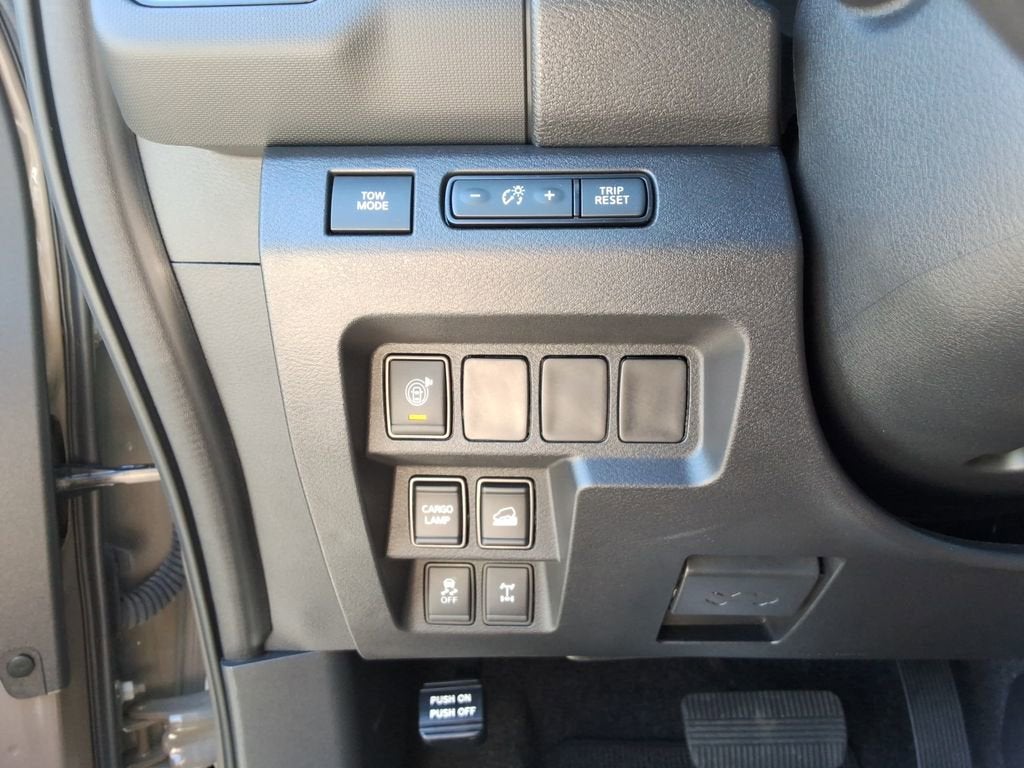 2024 Nissan Frontier Crew Cab PRO-4X 4x4