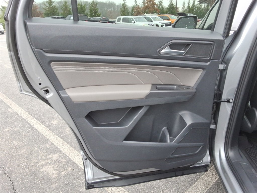 2022 Volkswagen Atlas Cross Sport 3.6L V6 SE w/Technology