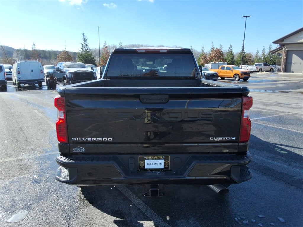 2025 Chevrolet Silverado 2500 HD Custom