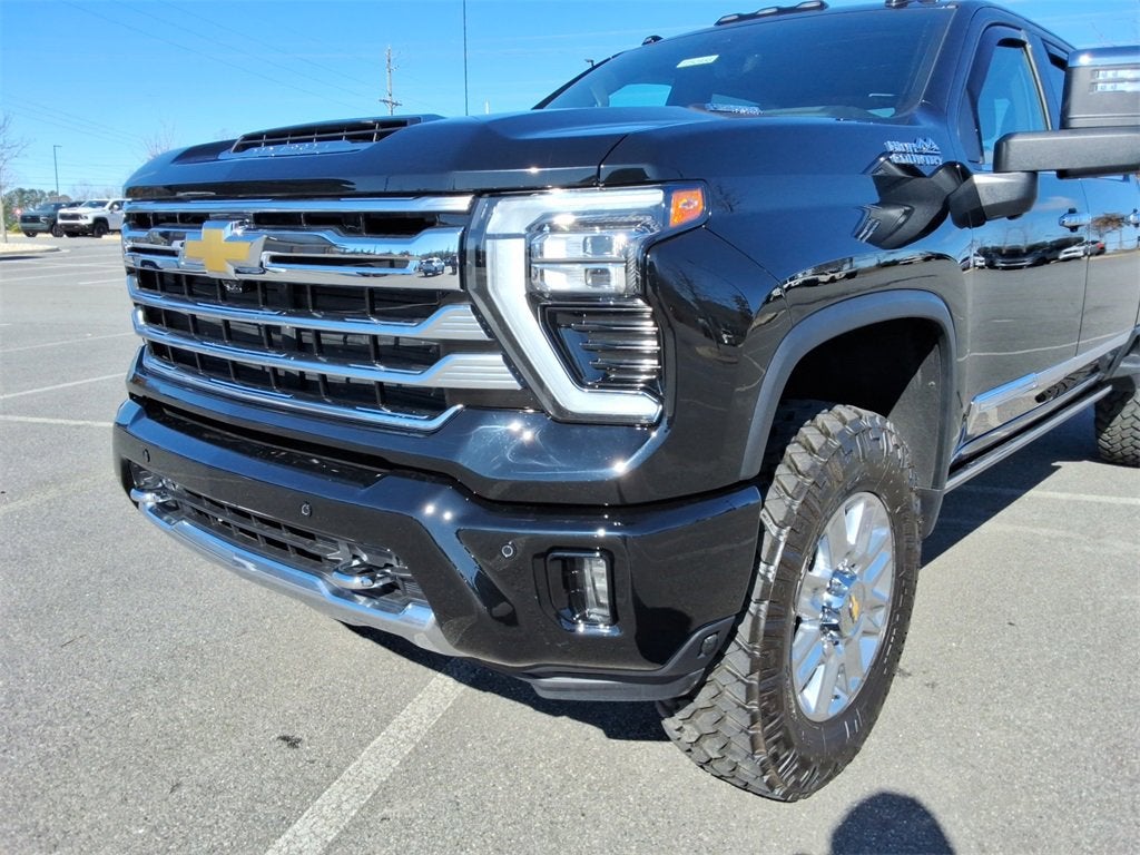 2025 Chevrolet Silverado 3500 HD High Country