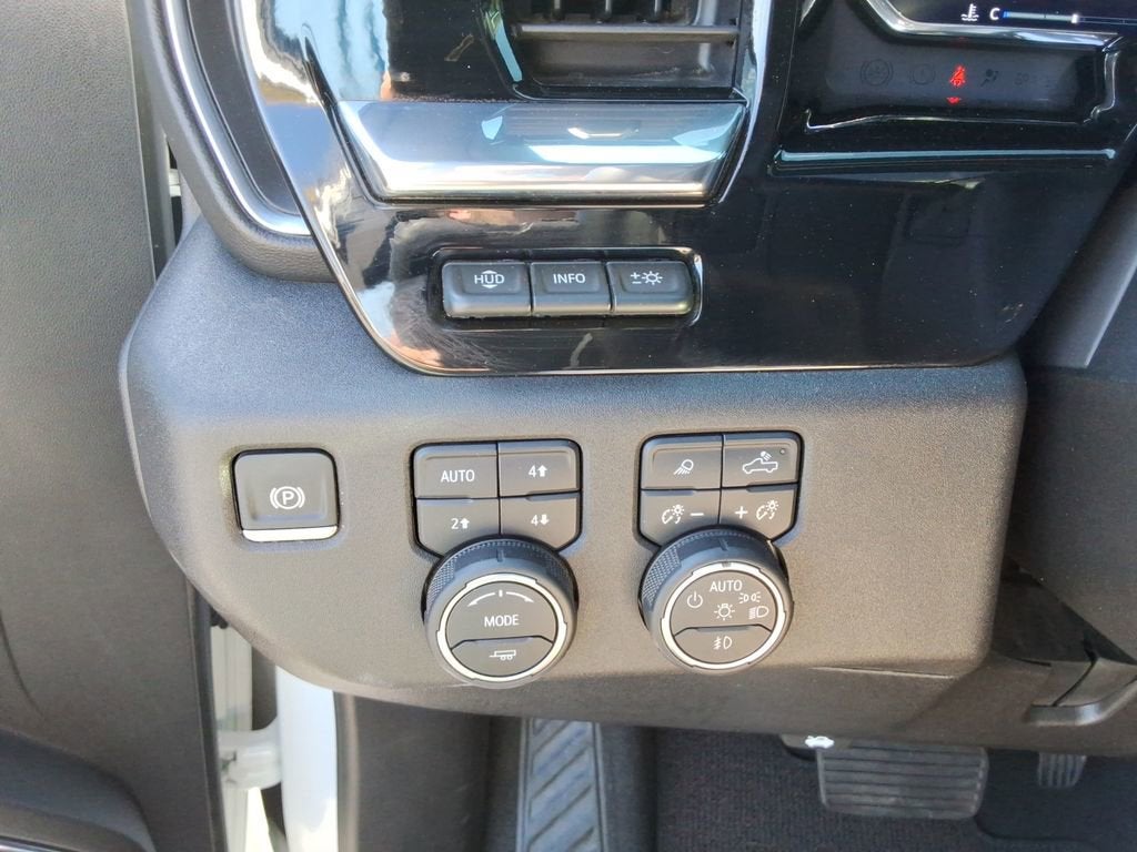 2024 Chevrolet Silverado 3500 HD High Country