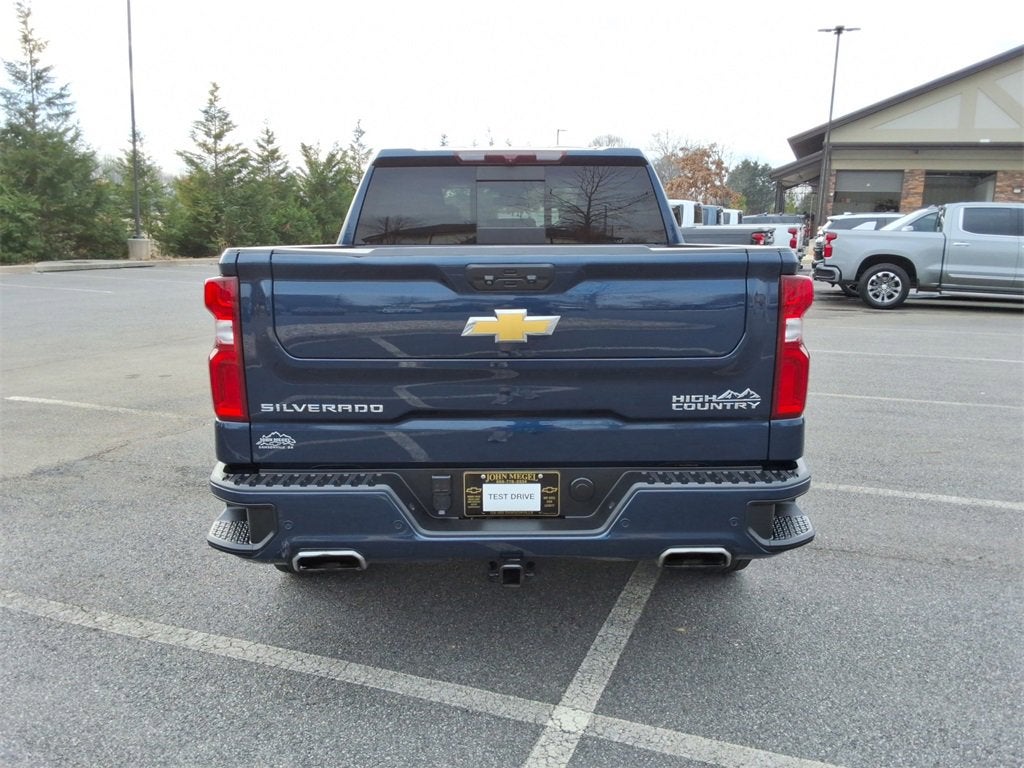 2022 Chevrolet Silverado 1500 High Country