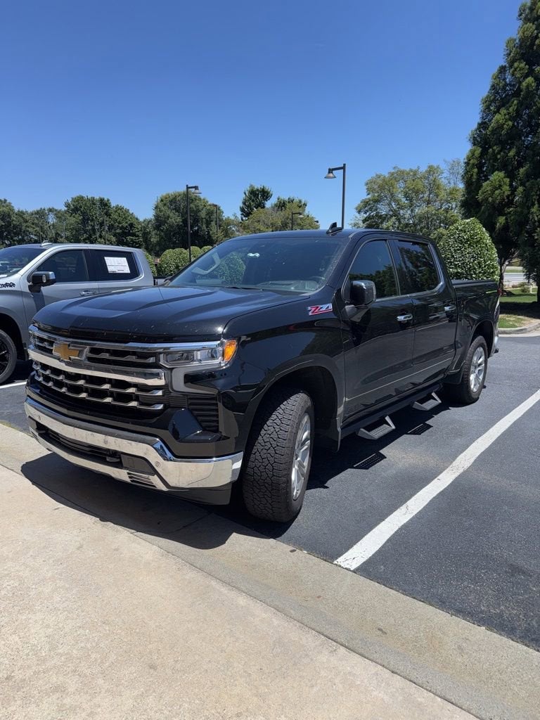 2025 Chevrolet Silverado 1500 LTZ