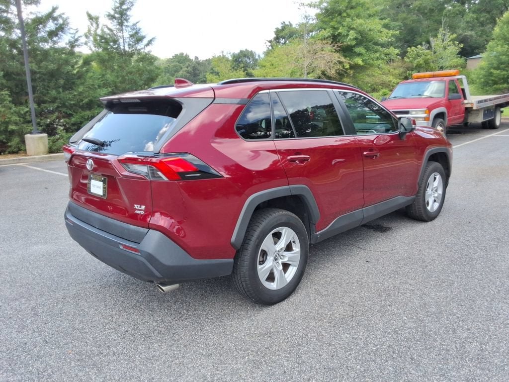 2020 Toyota RAV4 XLE