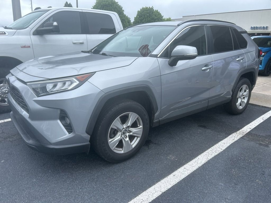 2020 Toyota RAV4 XLE
