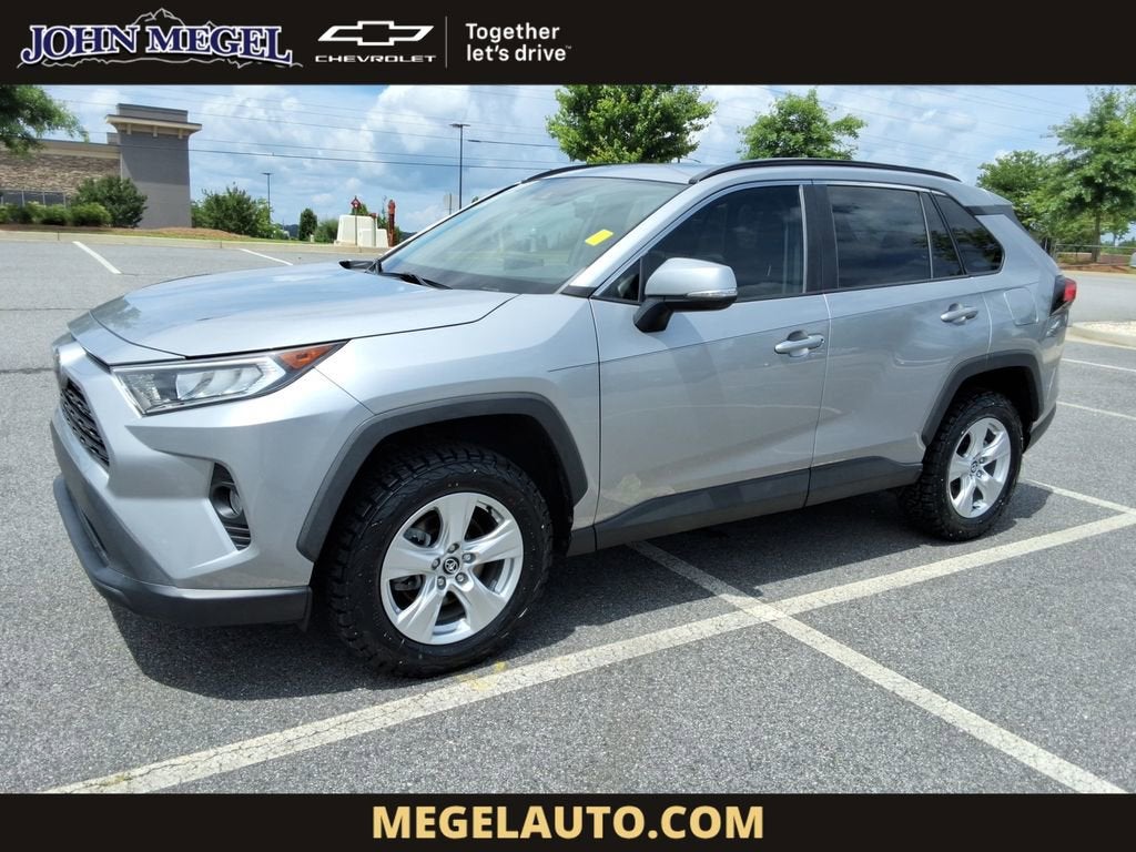 2020 Toyota RAV4 XLE