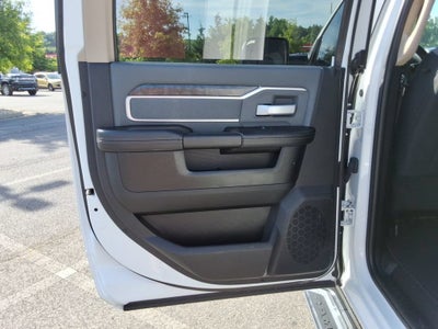 2020 RAM 2500 Big Horn Crew Cab 4x4 6'4" Box