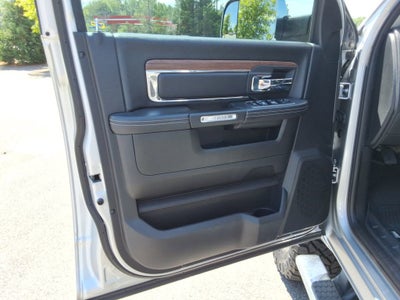 2018 RAM 2500 Laramie Crew Cab 4x4 6'4" Box
