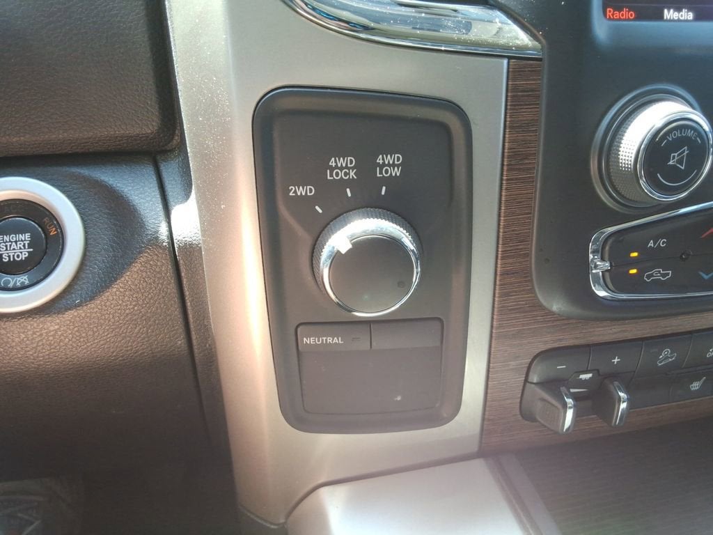 2018 RAM 2500 Laramie Crew Cab 4x4 6'4" Box