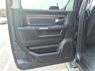 2018 RAM 2500 Laramie Crew Cab 4x4 6'4" Box