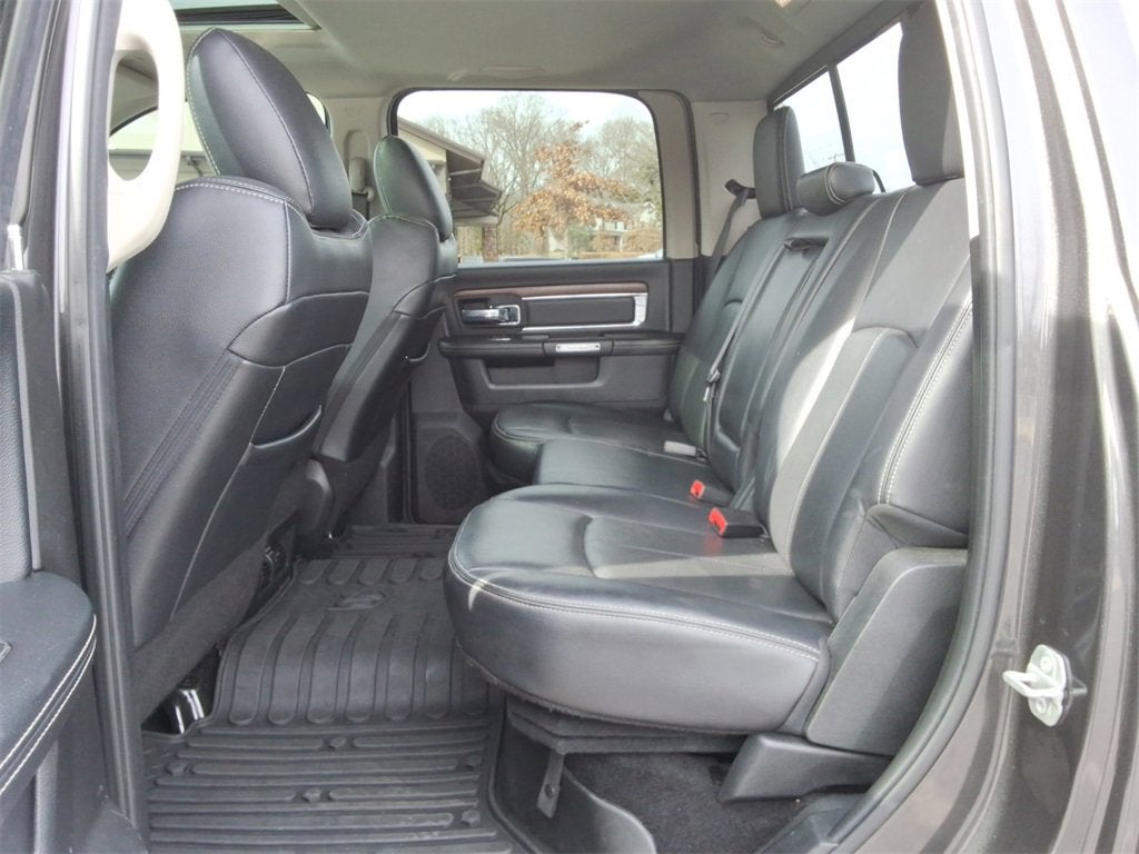 2018 RAM 2500 Laramie Crew Cab 4x4 6'4" Box