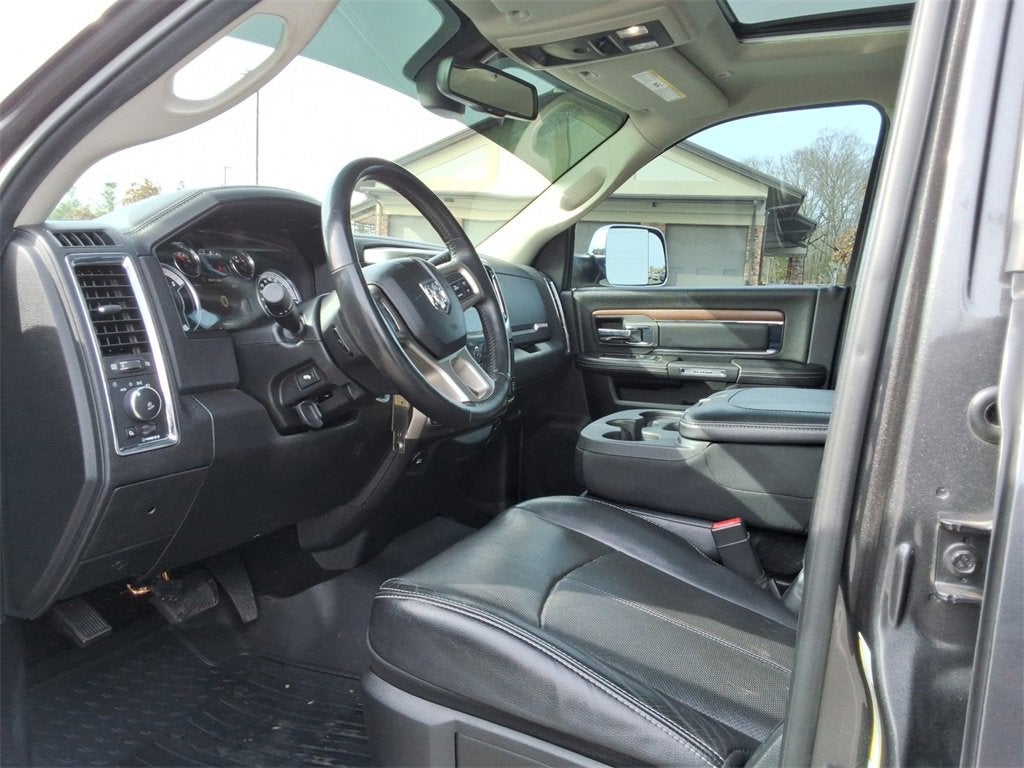 2018 RAM 2500 Laramie Crew Cab 4x4 6'4" Box